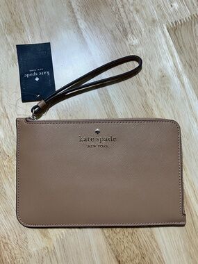 NWT $119 Kate Spade medium sized wristlet